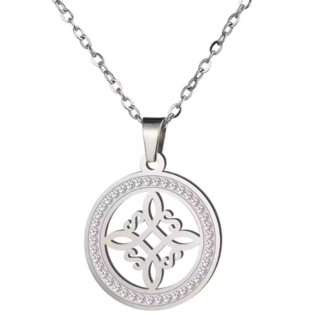 Colgante de Acero Inoxidable con Nudo de Bruja