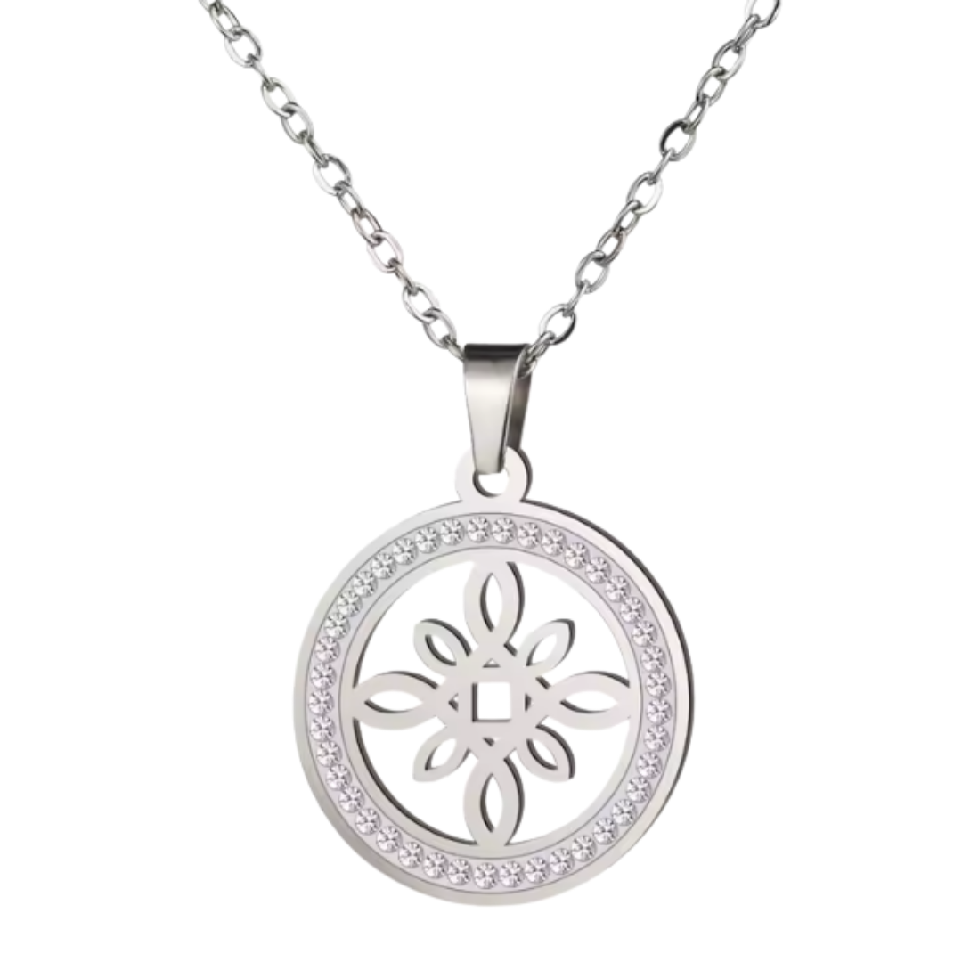 Colgante de Acero Inoxidable con Nudo de Bruja