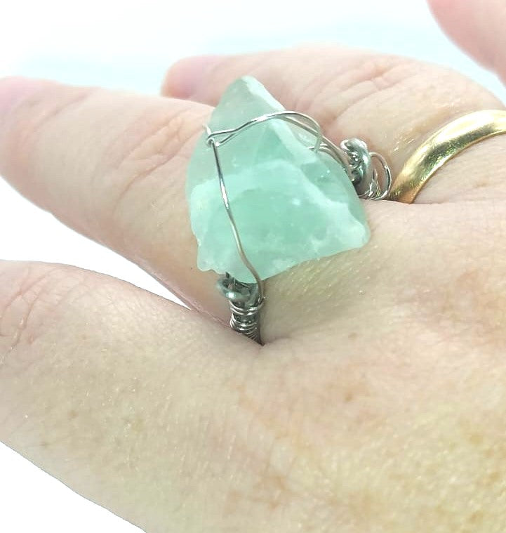 Anillo Único y Artesanal - Fluorita