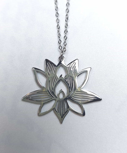 Collar Flor de Lis