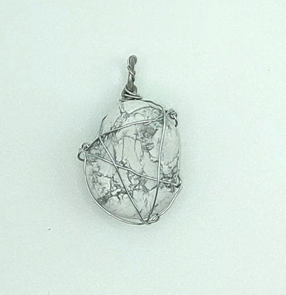 Colgante Único y Artesanal - Howlita