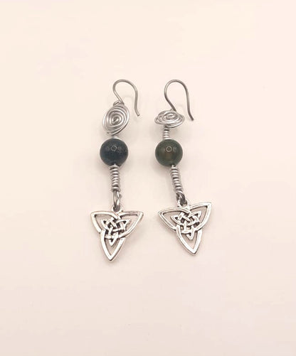 Pendientes Únicos y Artesanales Largos - Triqueta y Ágata India