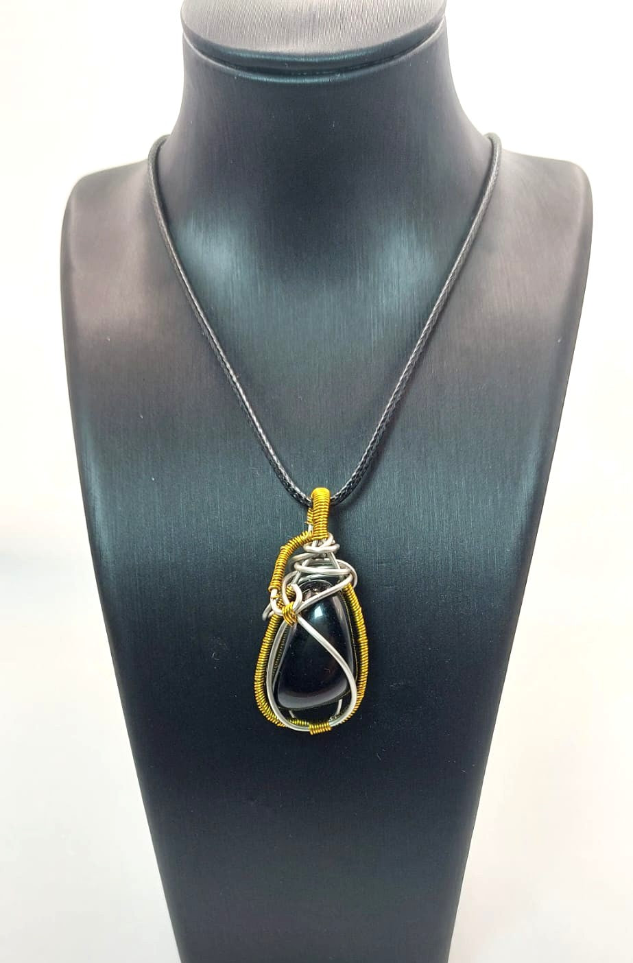 Colgante único y artesanal de Onix