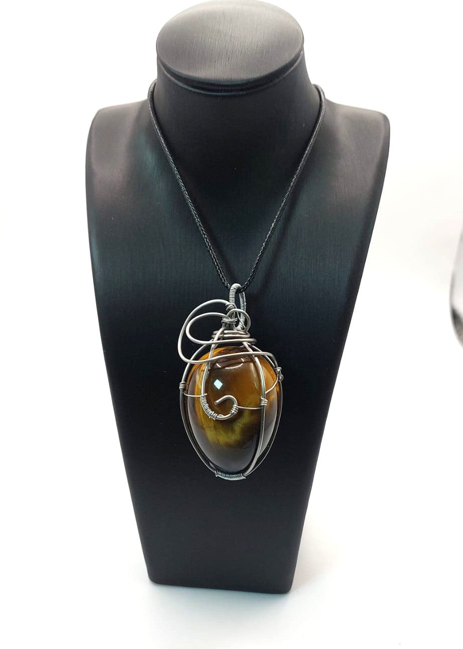 Colgante único y artesanal de Ojo de Tigre - Huevo