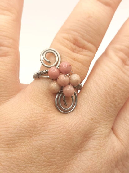 Anillo Único y Artesanal en flor - Rodonita